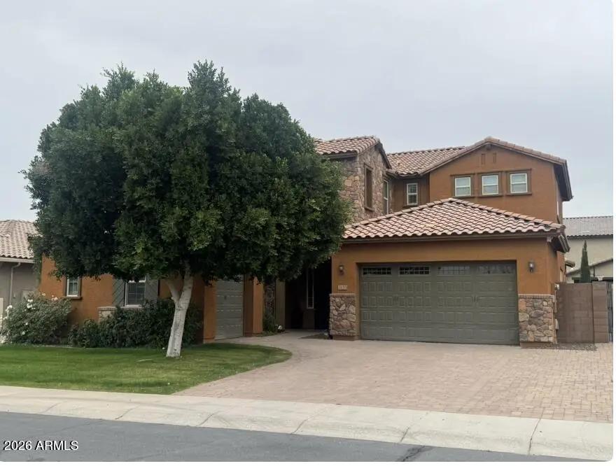 Real Estate Picture 1