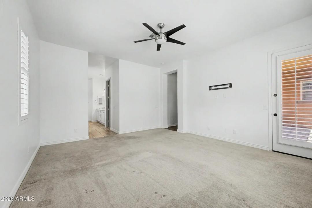Real Estate Picture 23