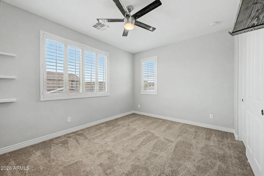 Real Estate Picture 30