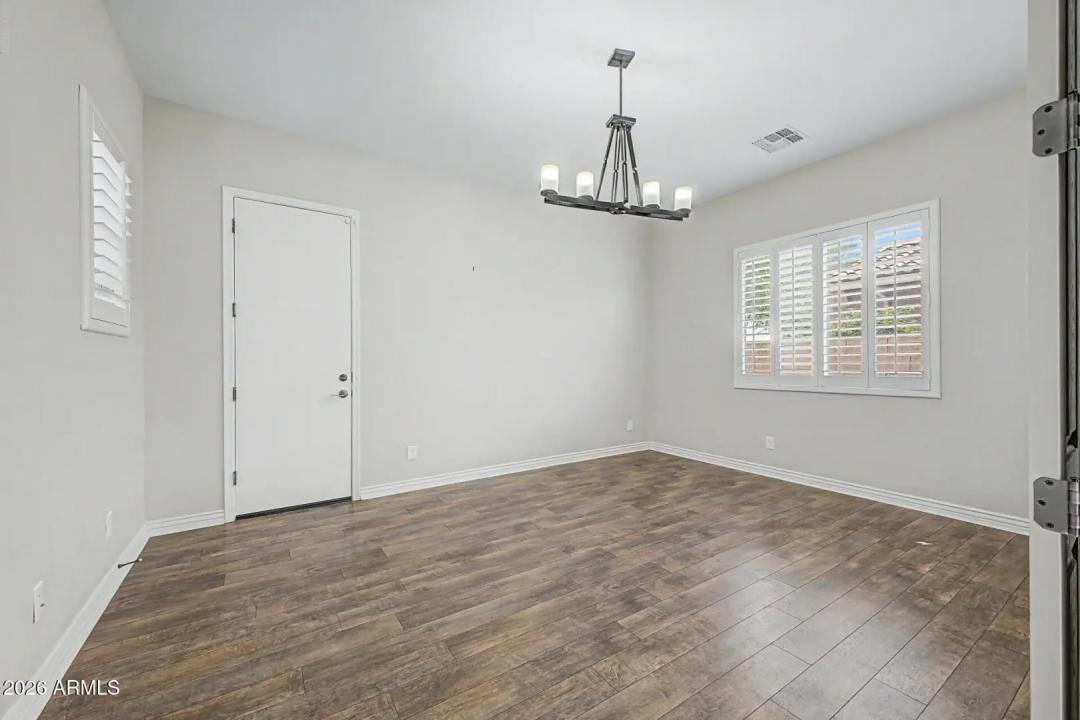Real Estate Picture 28