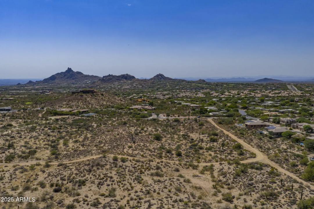 Real Estate Picture 28