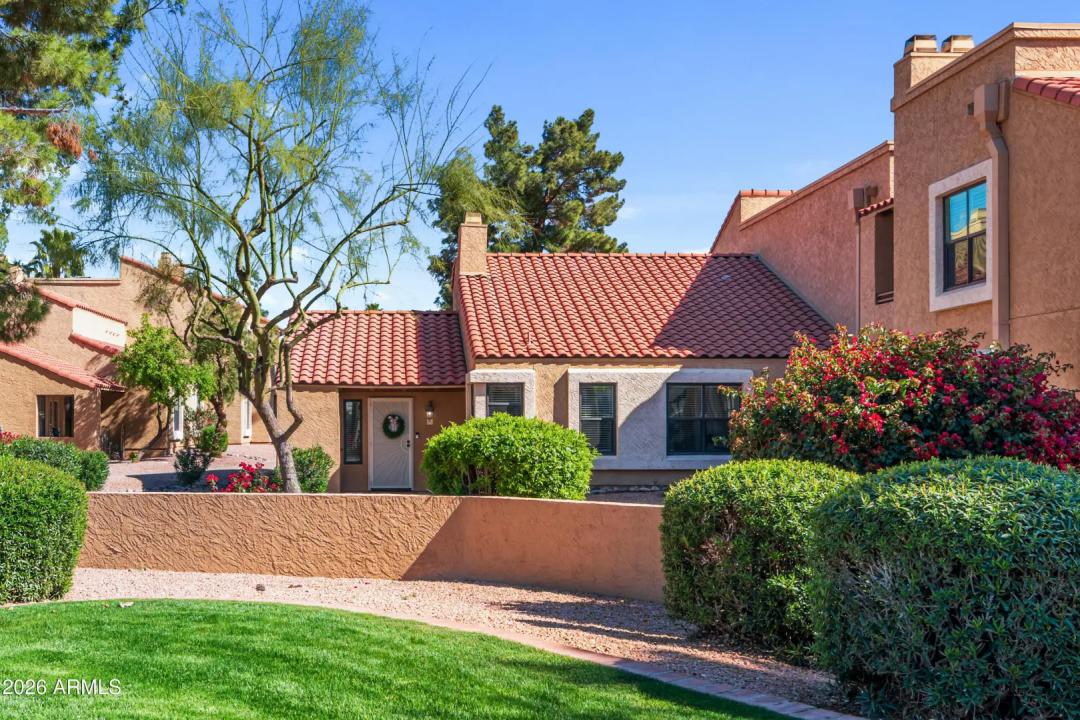 Real Estate Picture 3