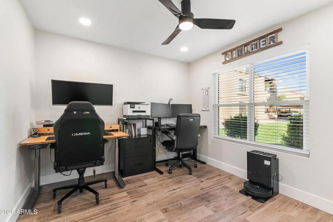 Real Estate Picture 20