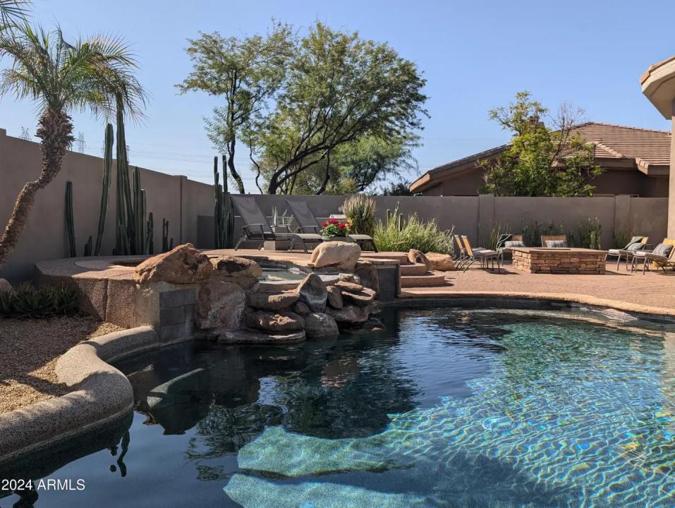 Real Estate Picture 2