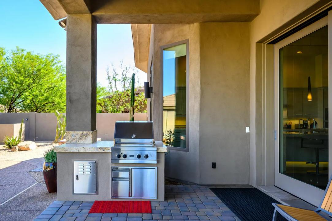 Real Estate Picture 33