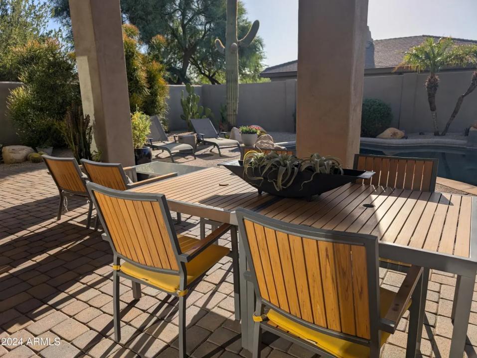 Real Estate Picture 35