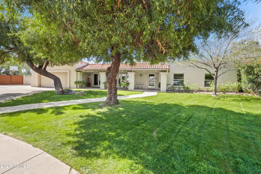 Real Estate Picture 1