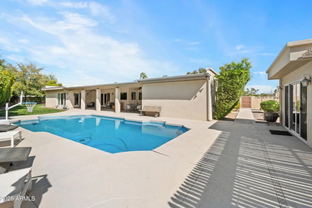 Real Estate Picture 28