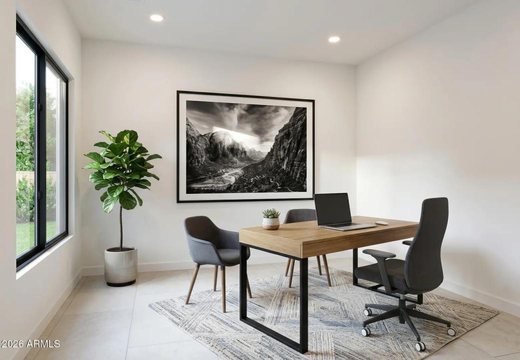 Real Estate Picture 11