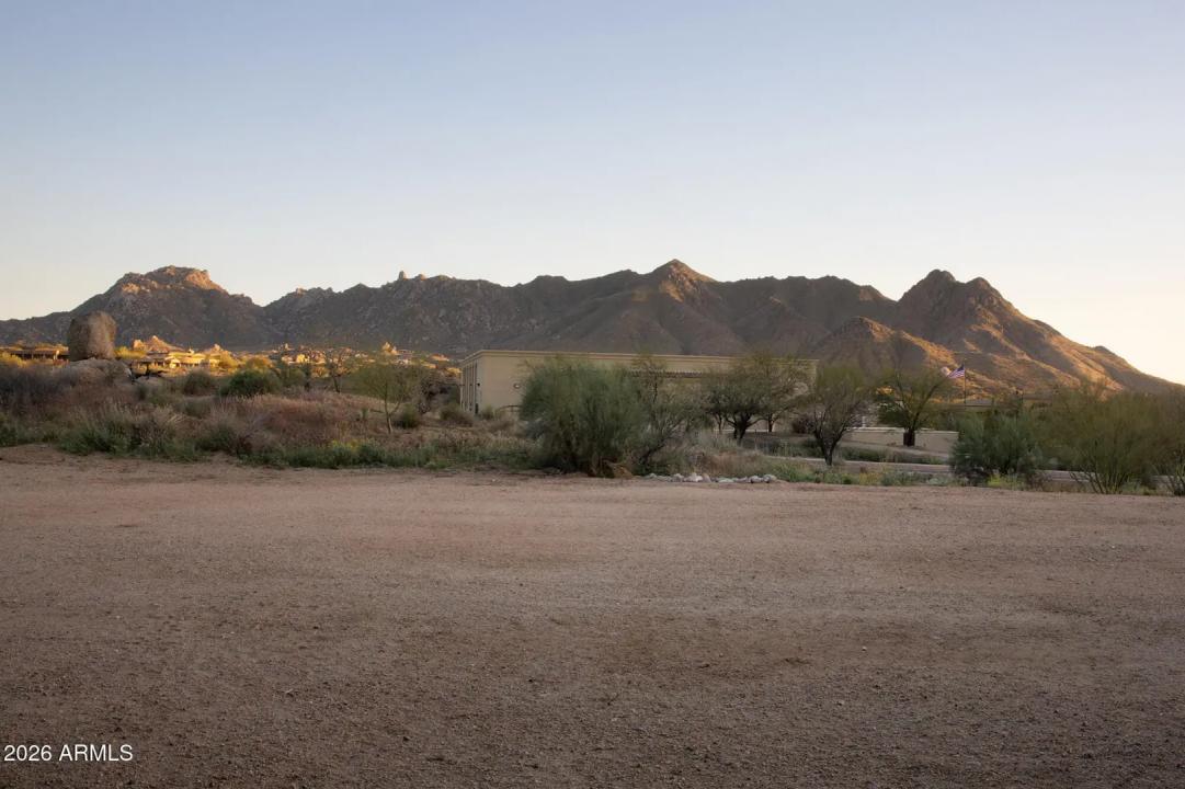 Real Estate Picture 32