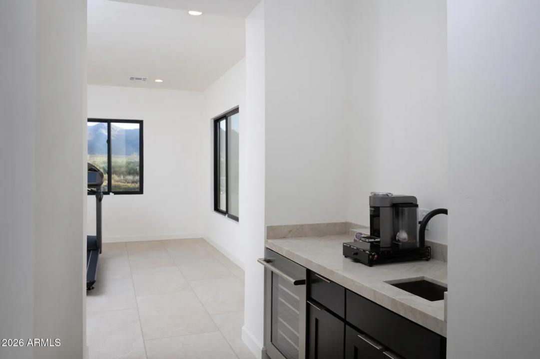 Real Estate Picture 13