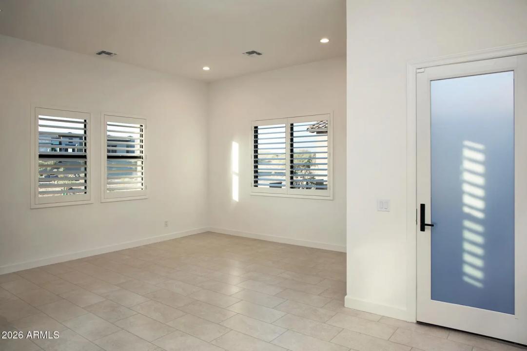 Real Estate Picture 37