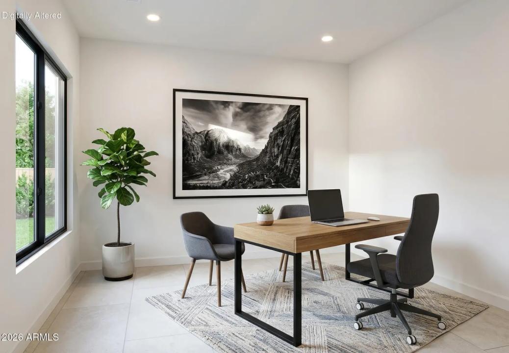 Real Estate Picture 14