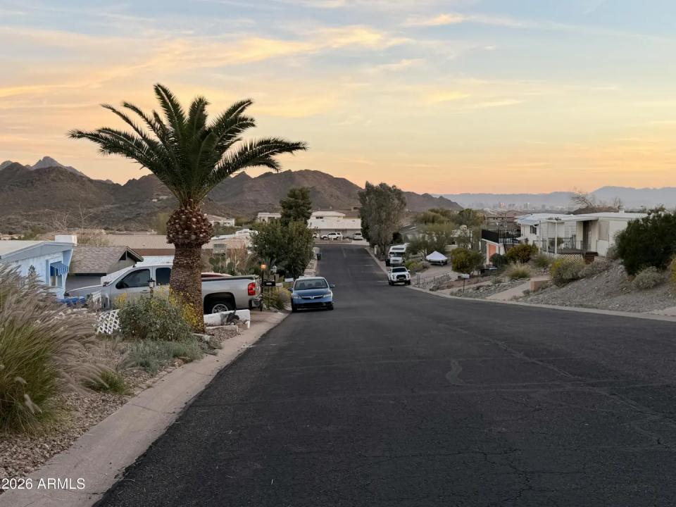 Real Estate Picture 10