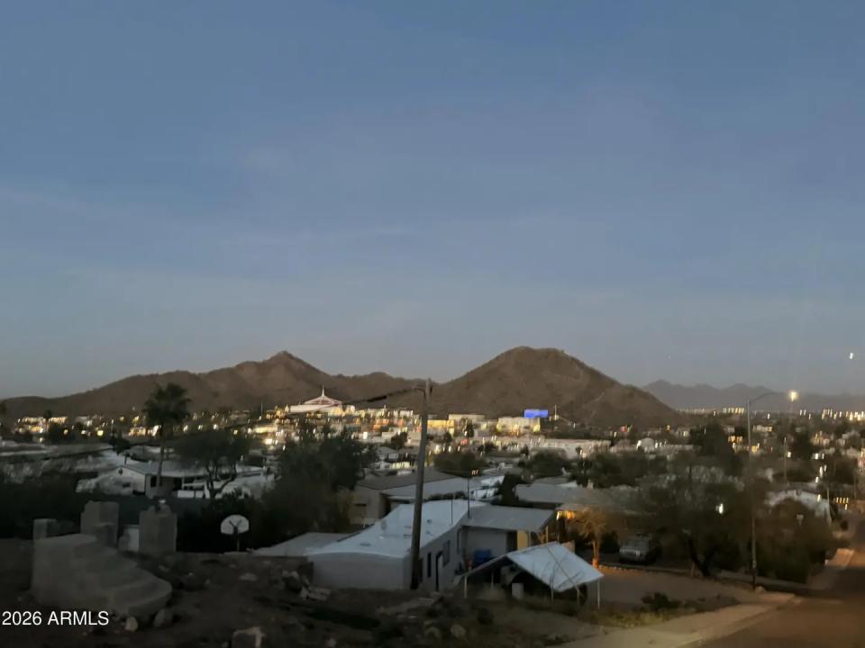 Real Estate Picture 6