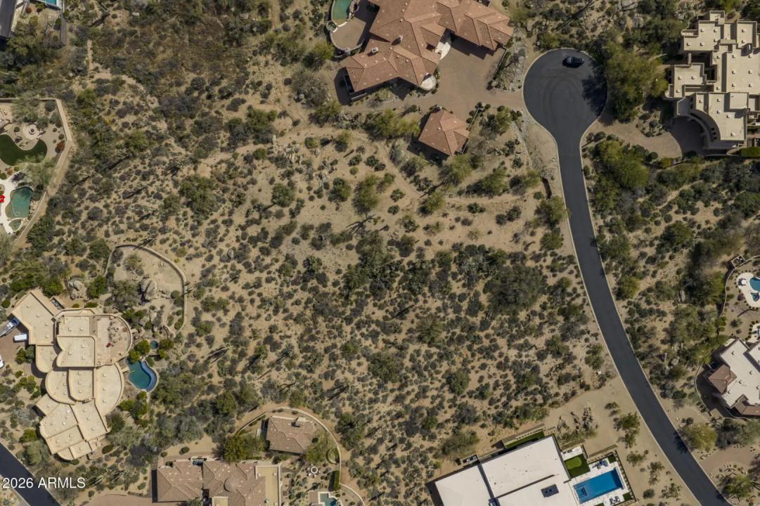 Real Estate Picture 17