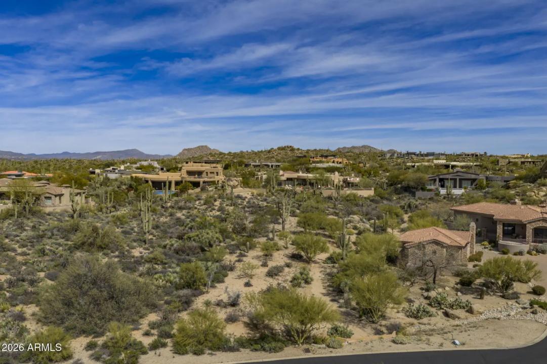 Real Estate Picture 23