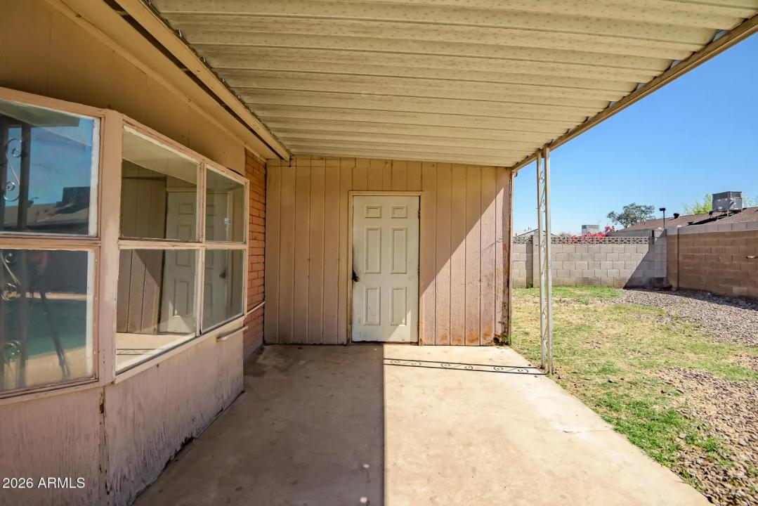 Real Estate Picture 24