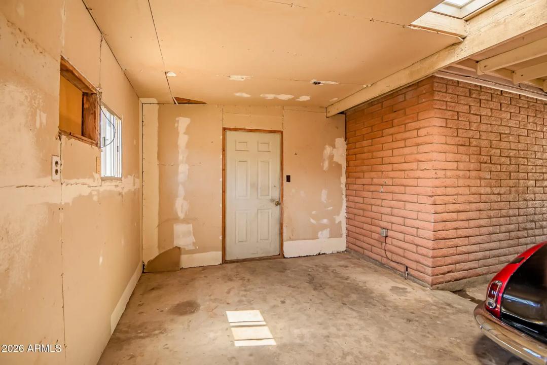 Real Estate Picture 27