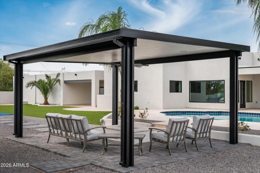 Real Estate Picture 36