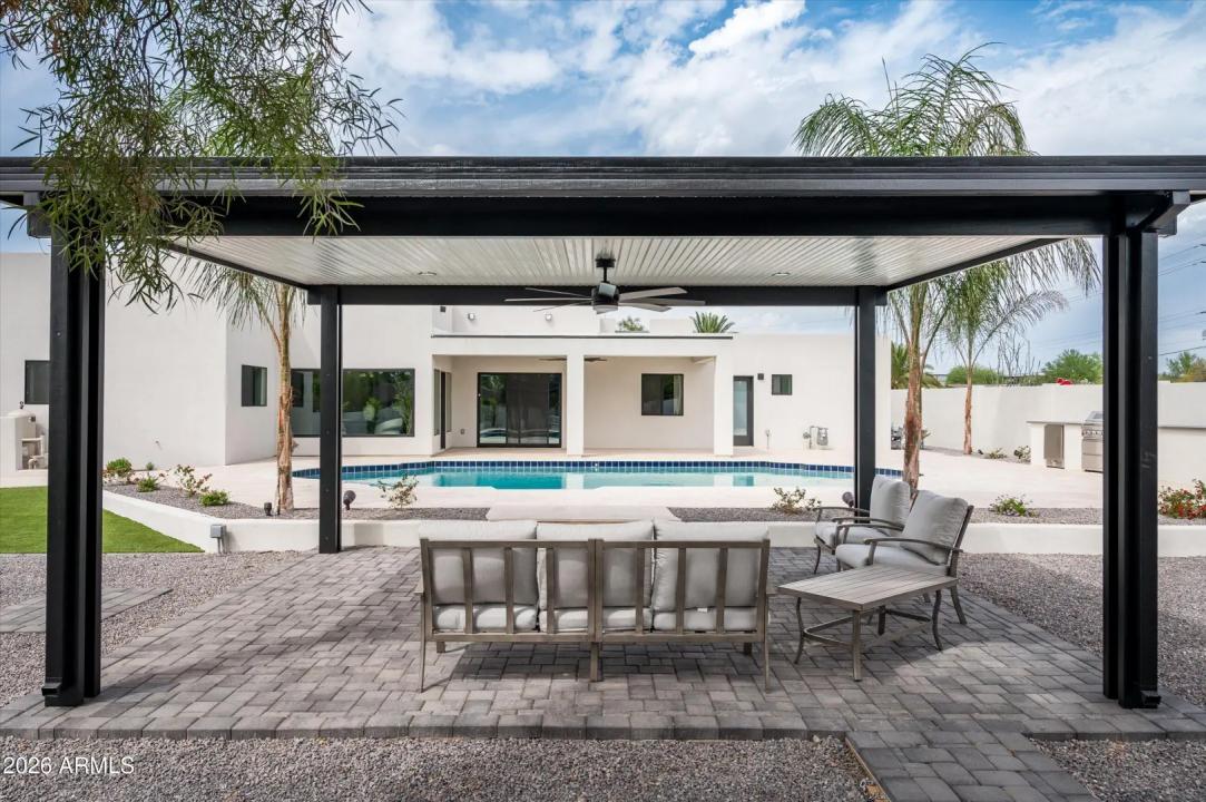 Real Estate Picture 34