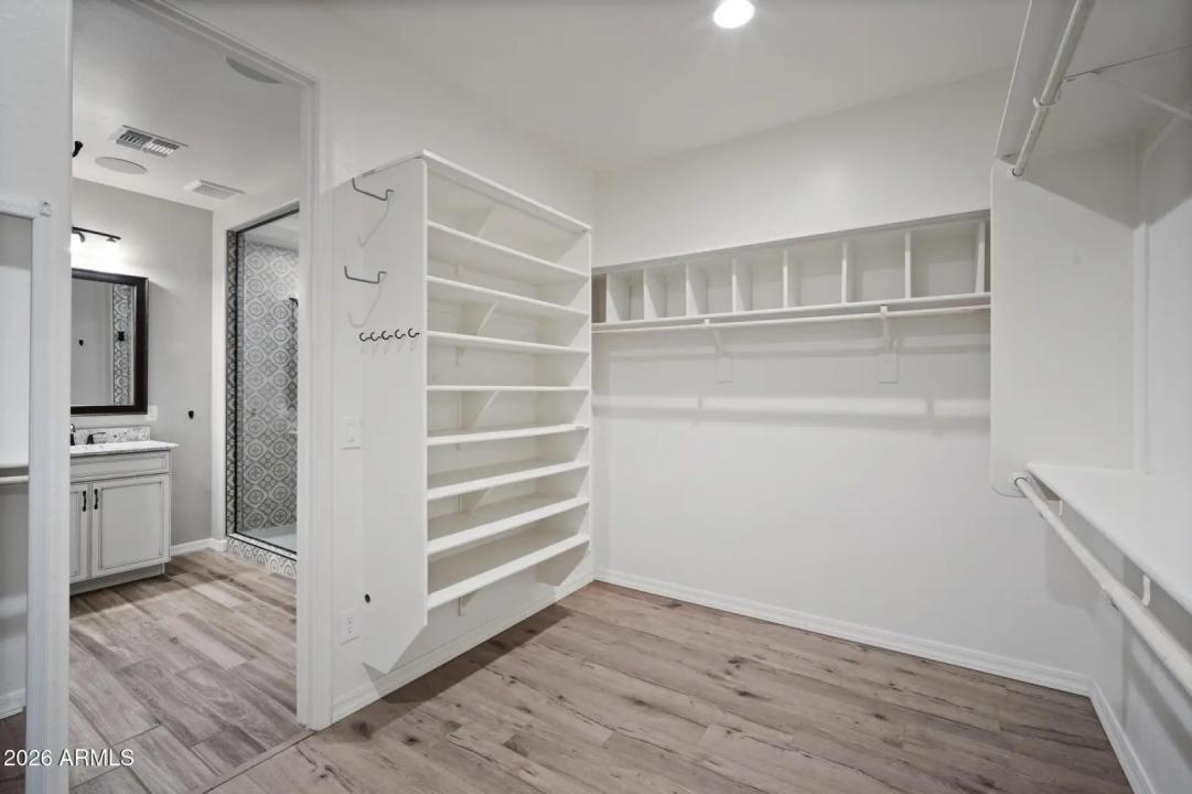Real Estate Picture 44