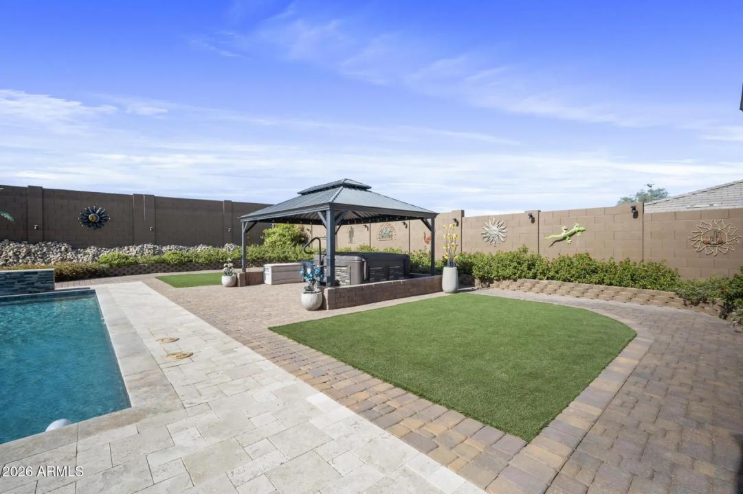 Real Estate Picture 58