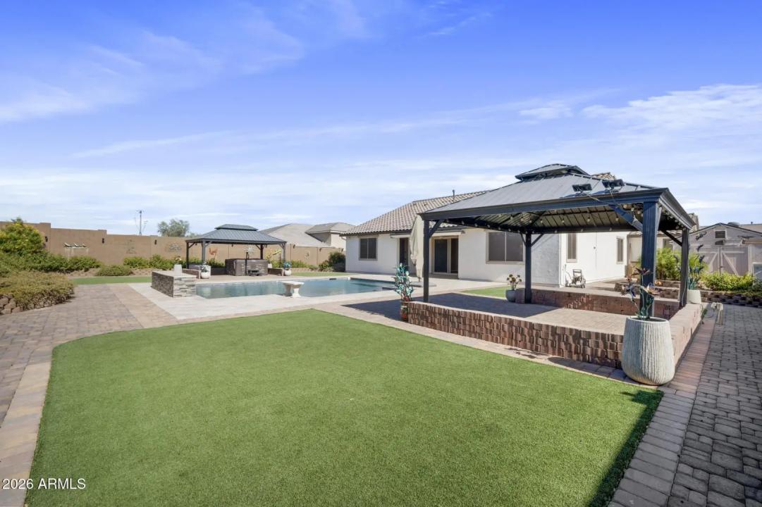 Real Estate Picture 64