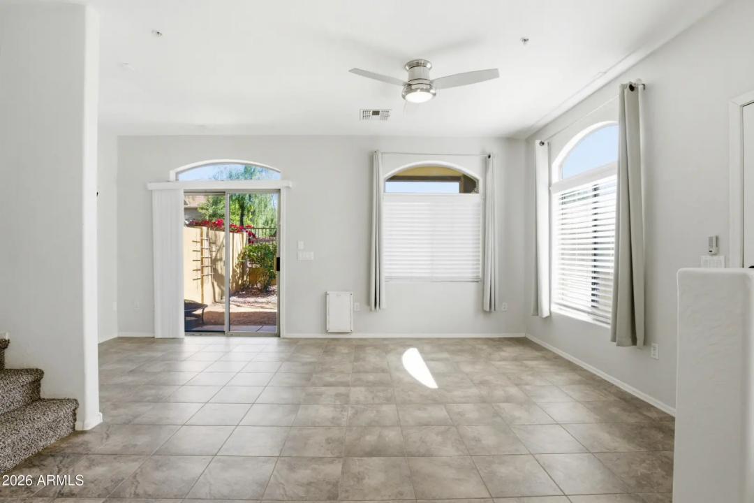 Real Estate Picture 8