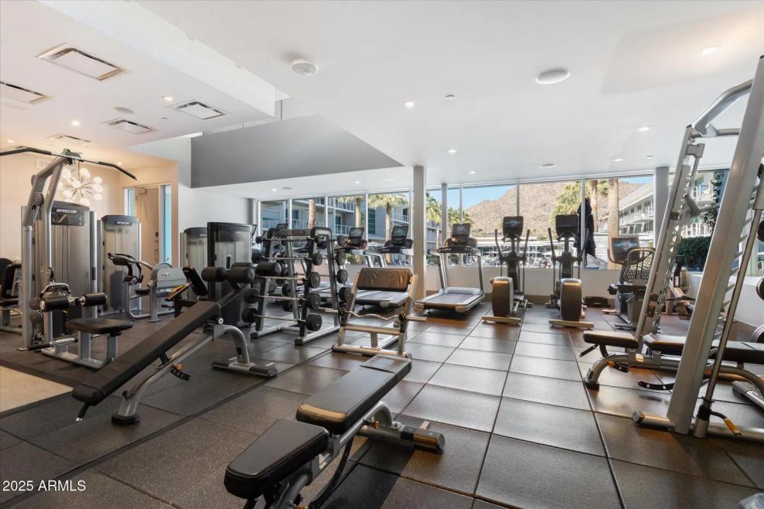 Real Estate Picture 14