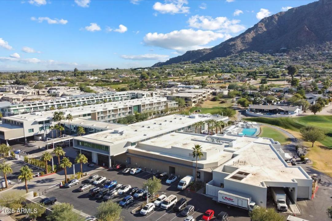 Real Estate Picture 18