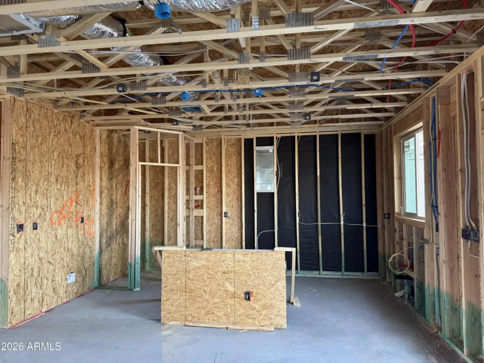 Real Estate Picture 3