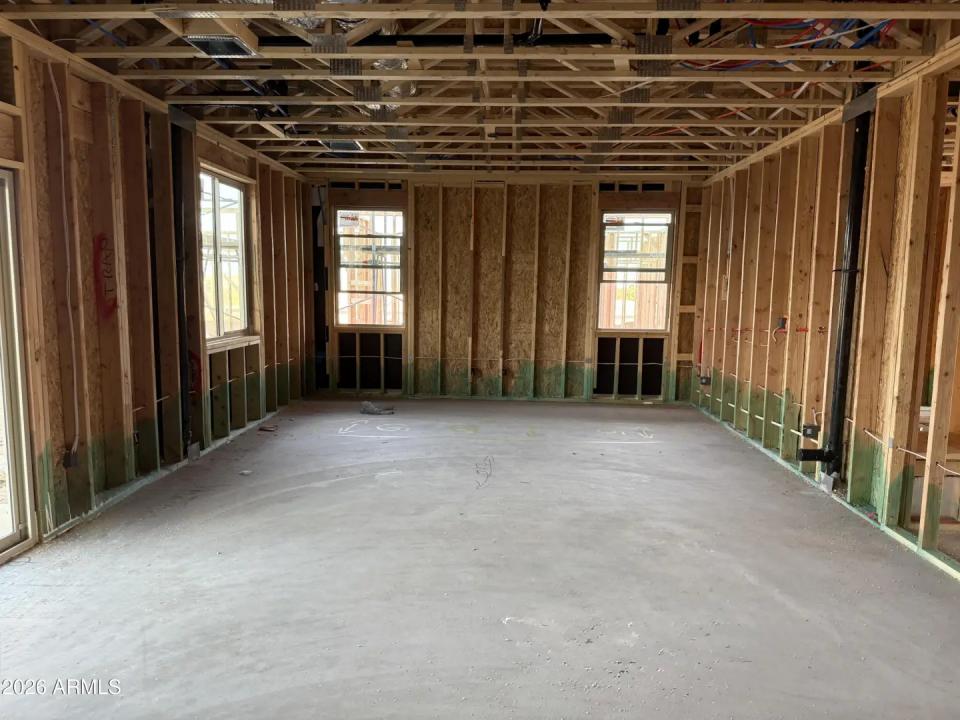 Real Estate Picture 5