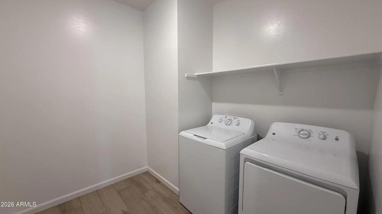 Real Estate Picture 6