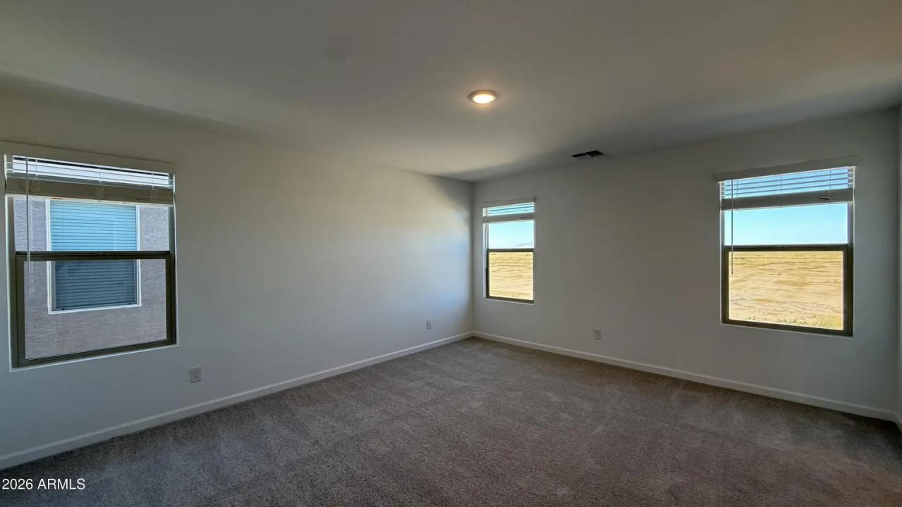 Real Estate Picture 13