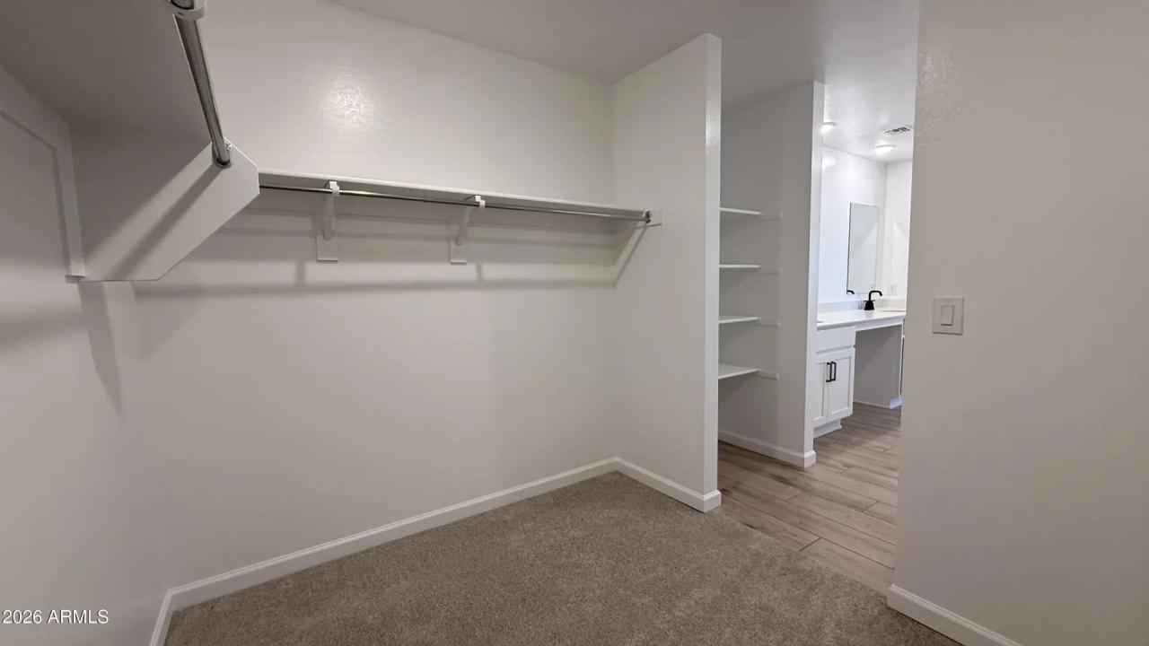 Real Estate Picture 18