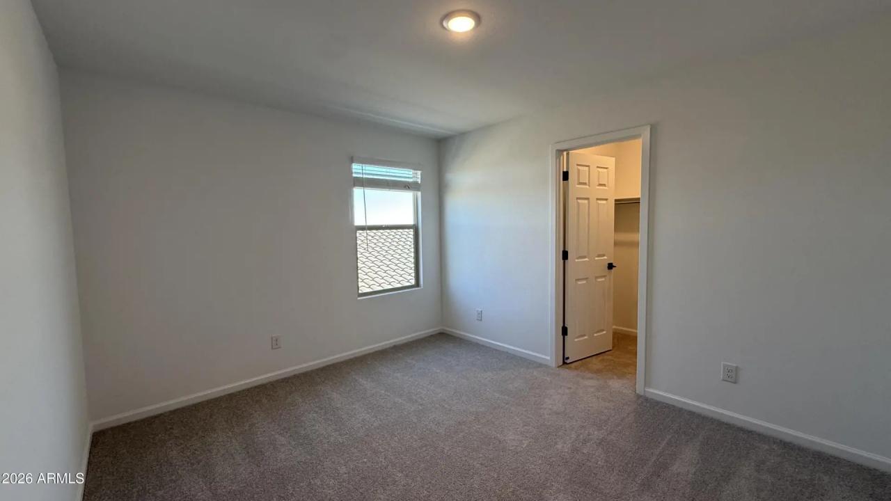 Real Estate Picture 22
