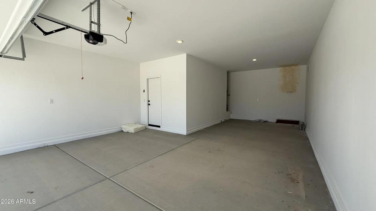 Real Estate Picture 27