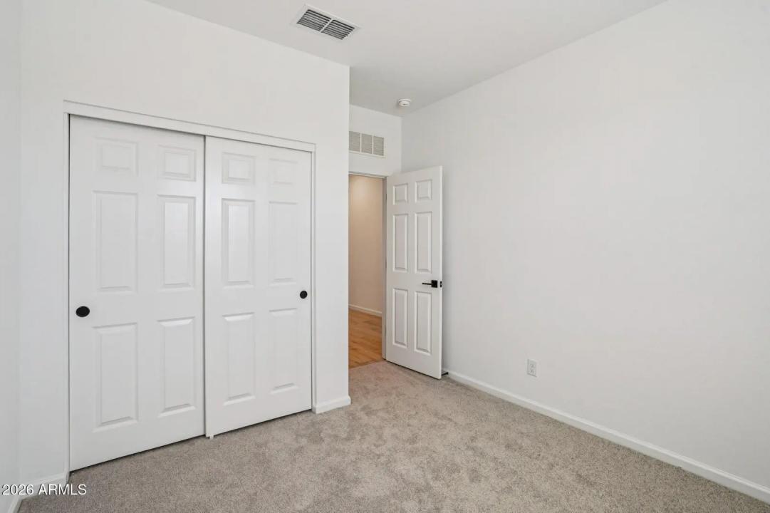 Real Estate Picture 13
