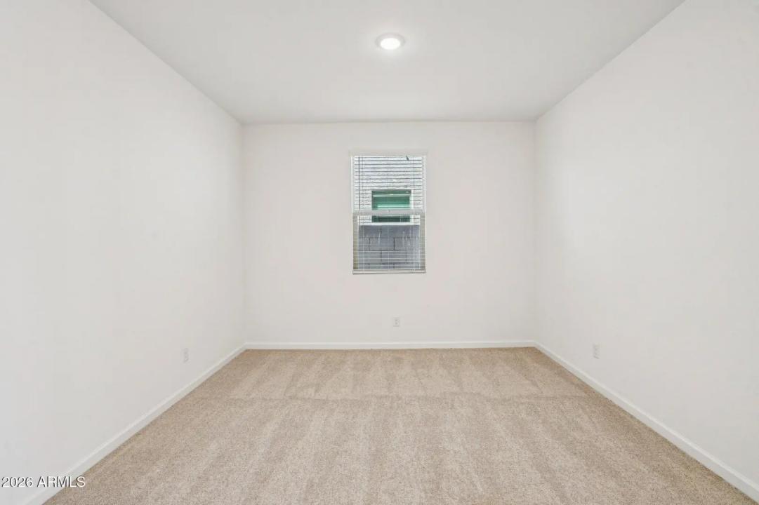 Real Estate Picture 15