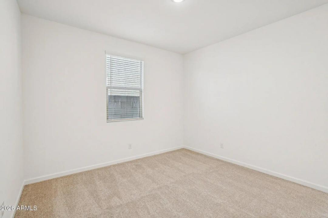 Real Estate Picture 17