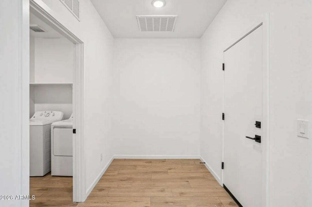 Real Estate Picture 20