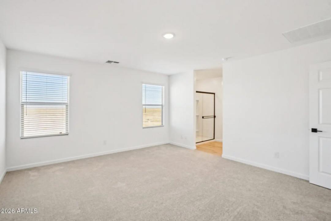 Real Estate Picture 25