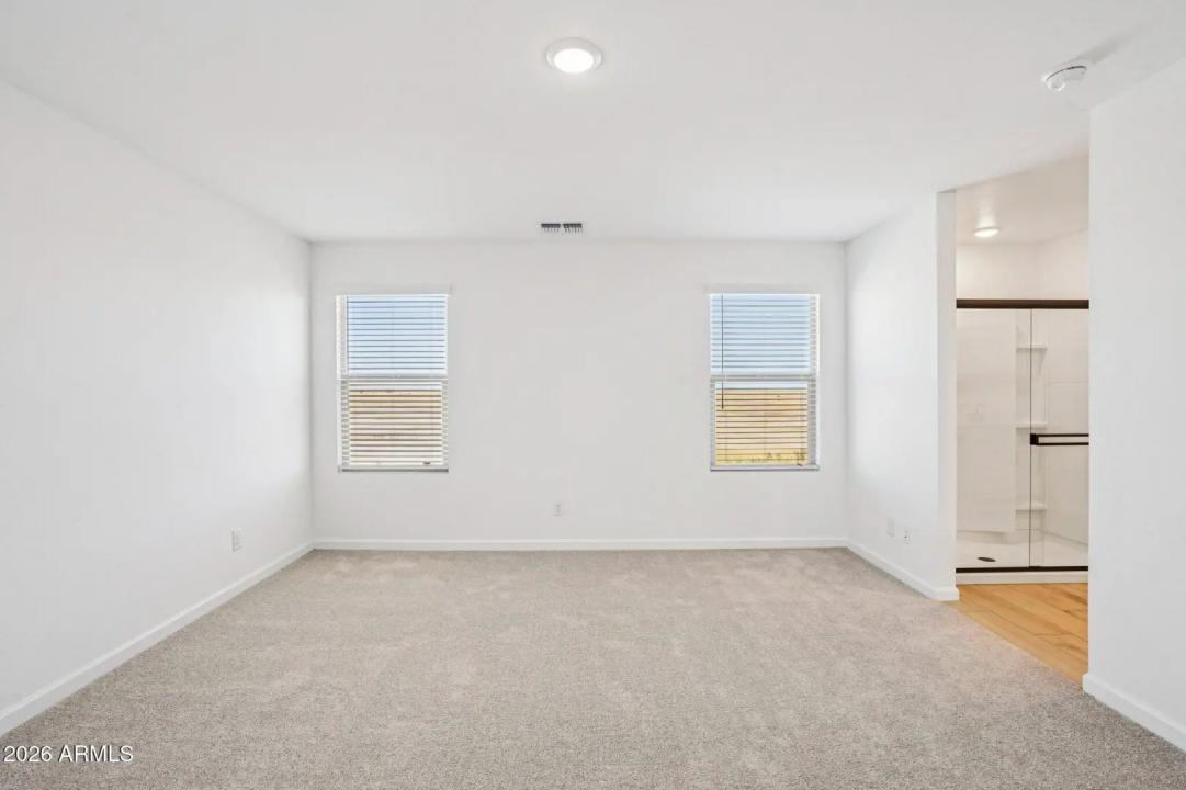 Real Estate Picture 27