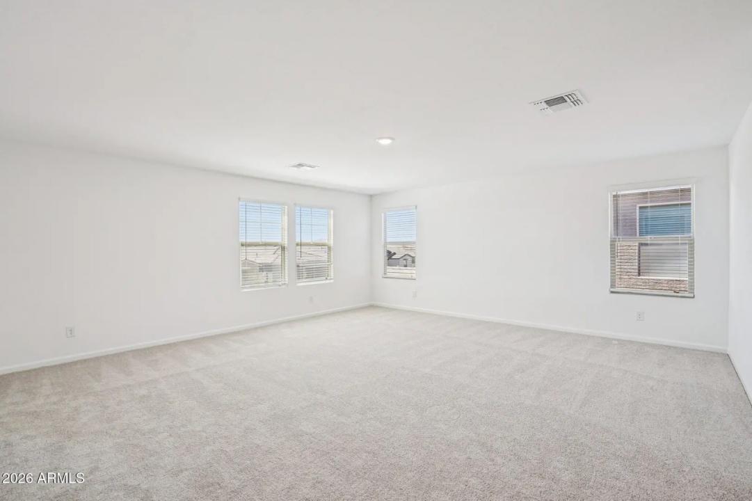 Real Estate Picture 40