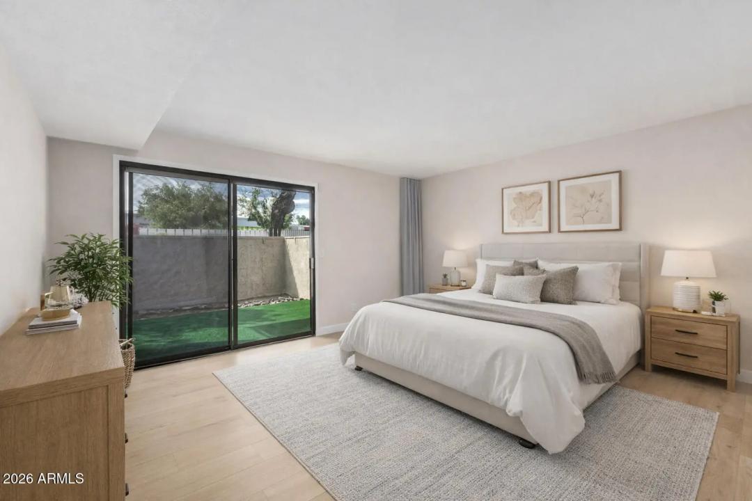 Real Estate Picture 6