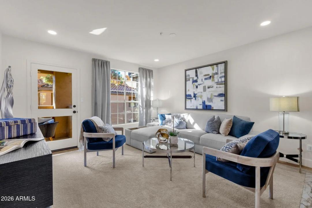 Real Estate Picture 8