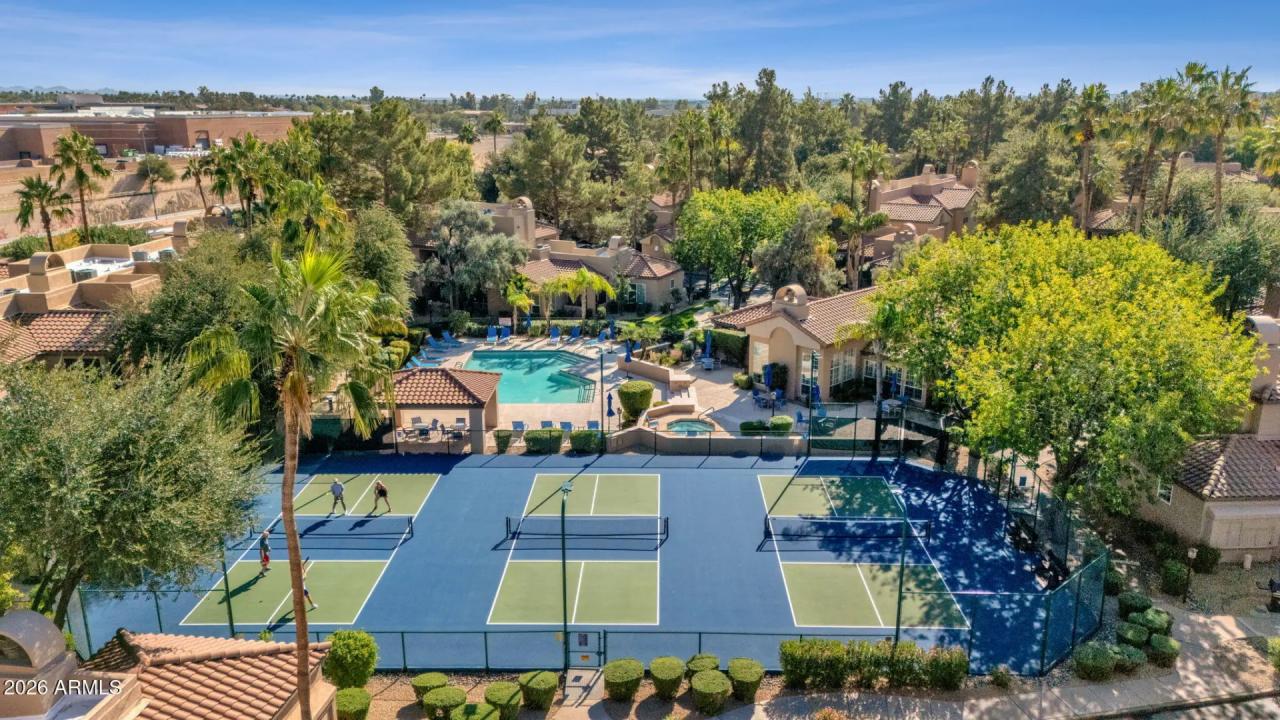 Real Estate Picture 20