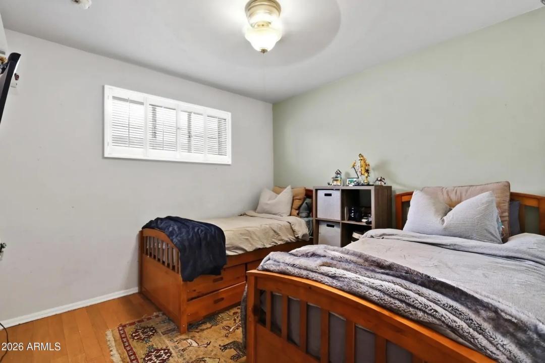 Real Estate Picture 14