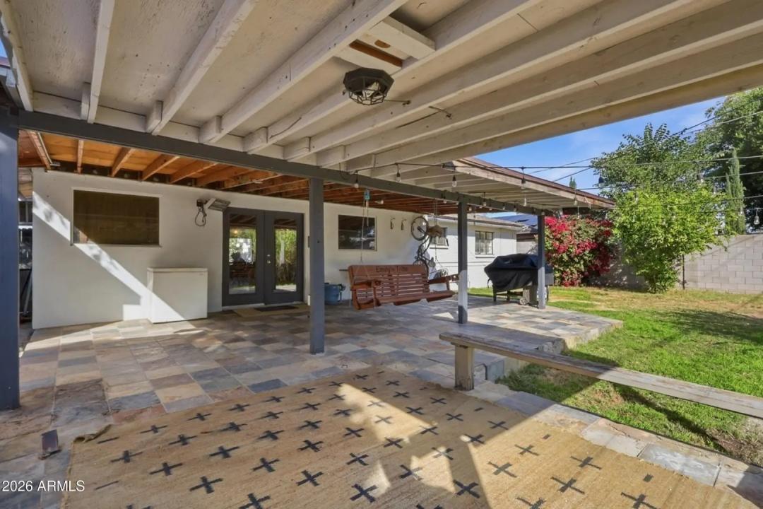 Real Estate Picture 18